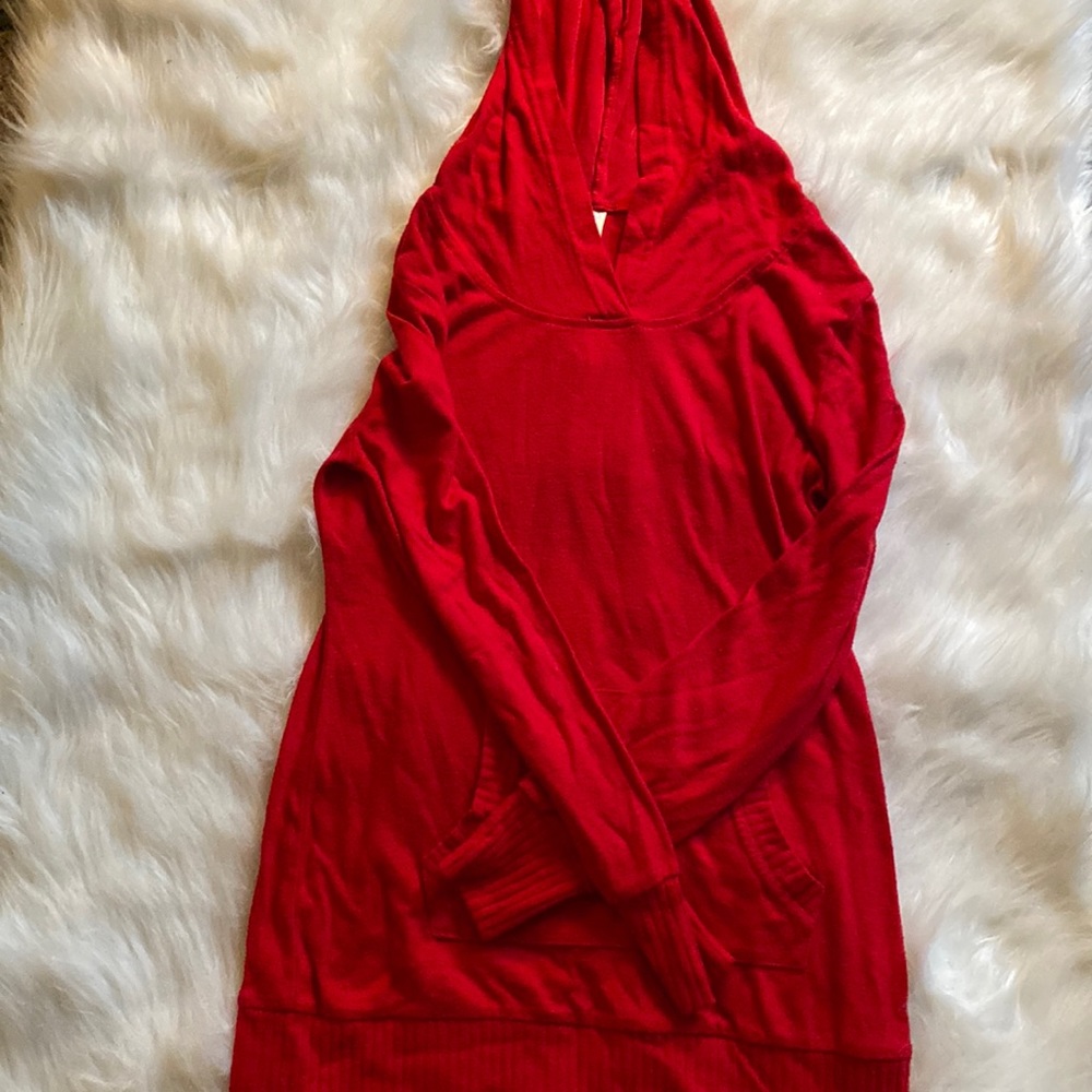 Red sweater w hood